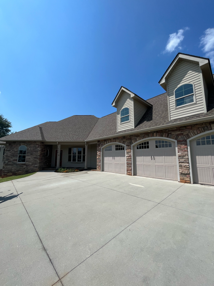 House Washing and Roof Cleaning in Greer, SC